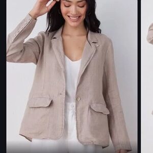 Bella Dahl 100% Linen blazer in beige